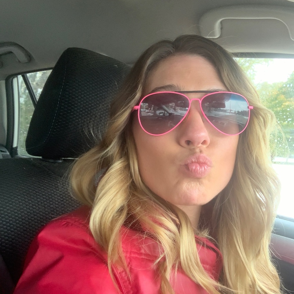 Meet your Posher, Samantha